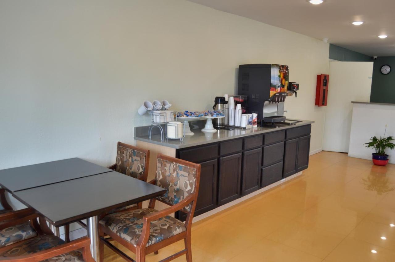 Americas Best Value Inn Hardeeville Buitenkant foto